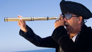 Pirates Invade Destin